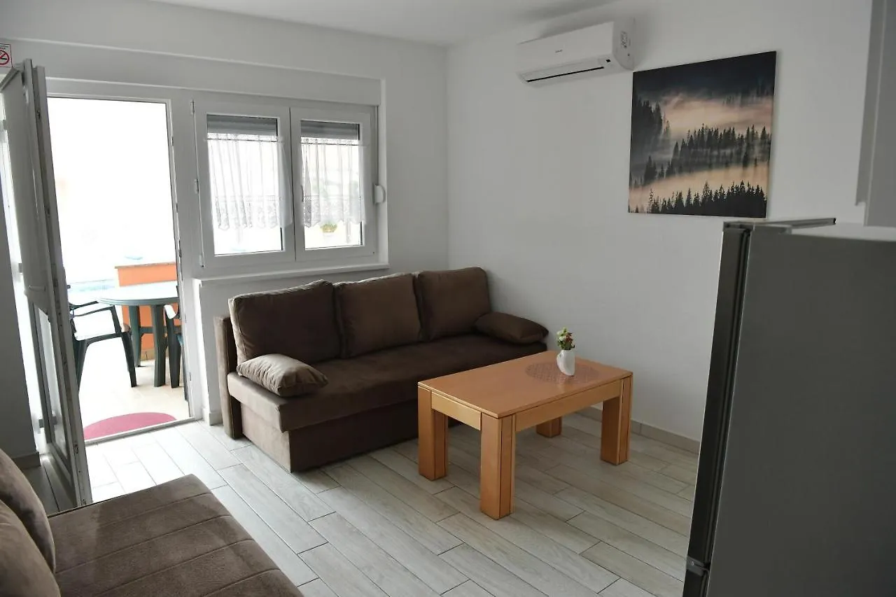 Apartments Villa Lucky Vir
