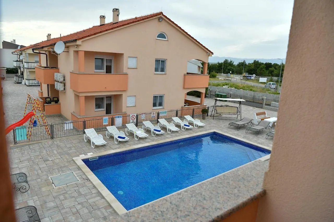 Apartments Villa Lucky Vir 0*,  Kroatien