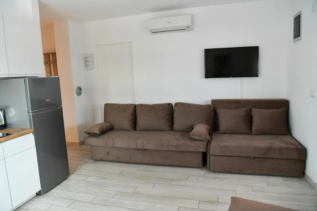 Apartments Villa Lucky Vir