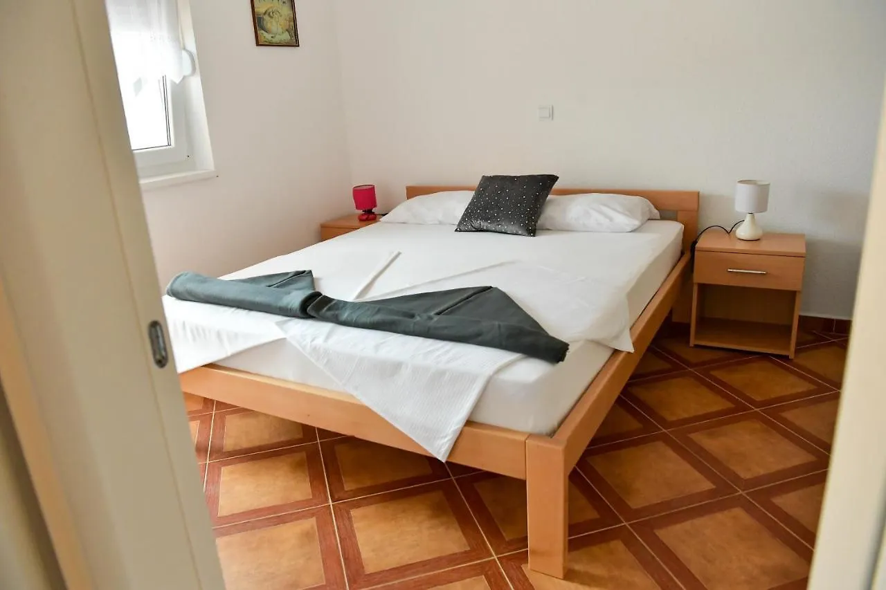 Apartments Villa Lucky Vir