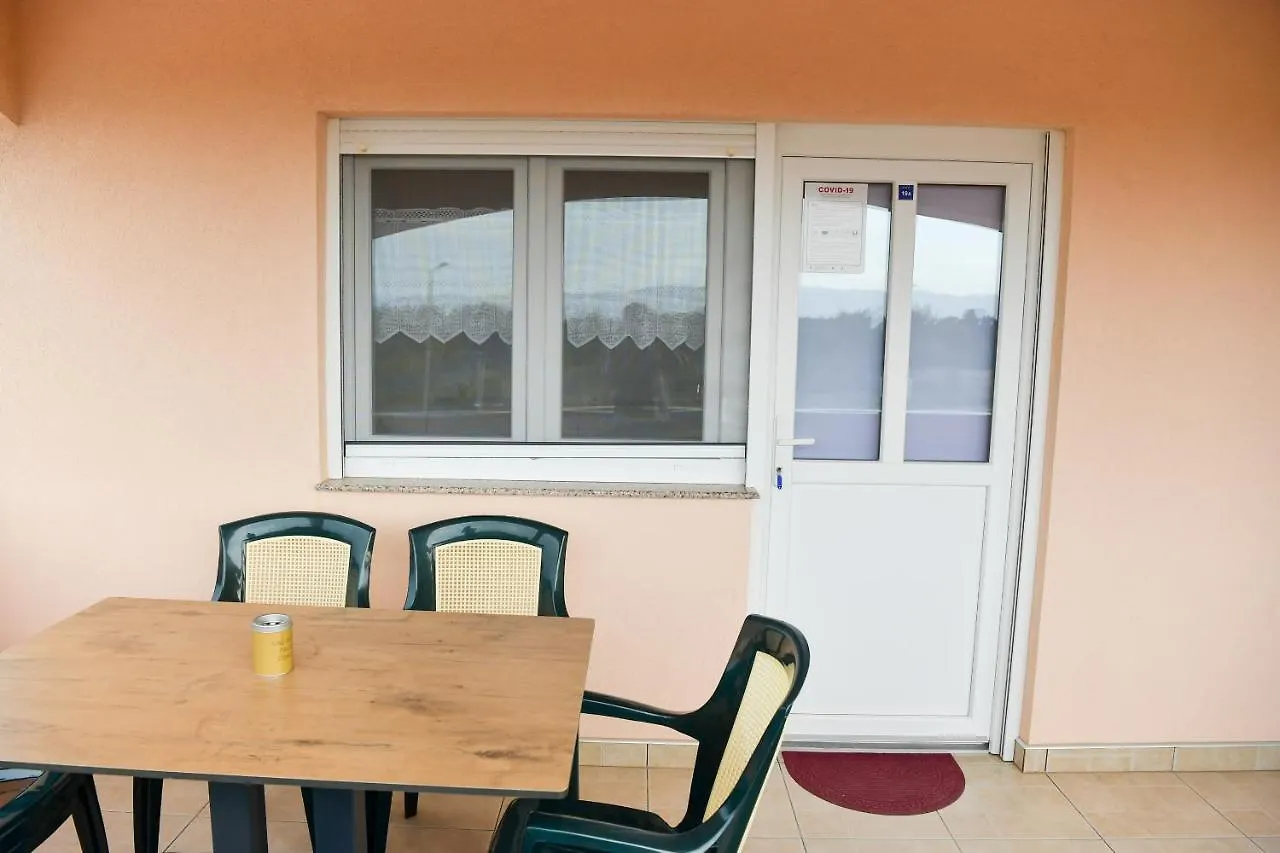 Apartments Villa Lucky Vir