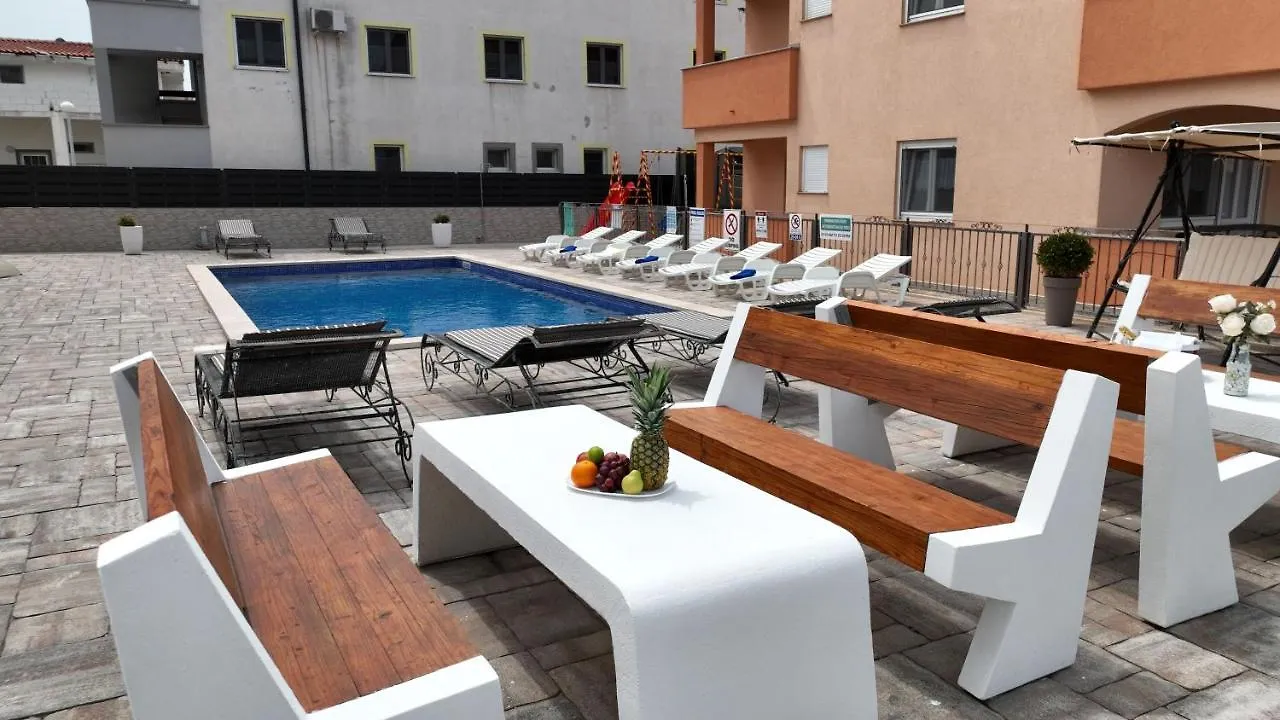 Apartments Villa Lucky ヴィル クロアチア